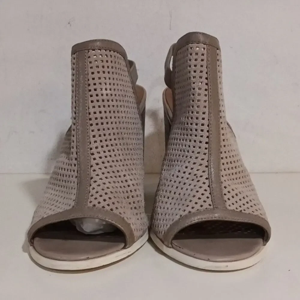 Kelsi Dagger Brooklyn Goya Taupe Heel Sandal sz 9.5